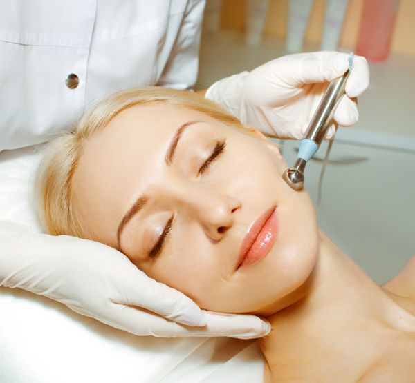 بهترین دکتر زیبایی کرمان